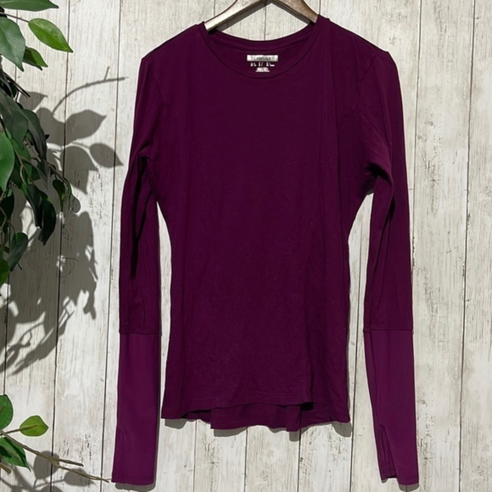 Forever 21 Large Activewear Top Womens Purple Open Back Thumbhole Long Sleeve